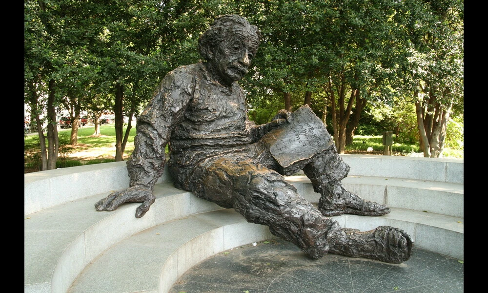 The Albert Einstein Memorial | Bernt Rostad on Flickr