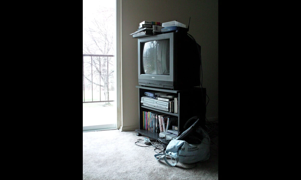 Television in an apartment | Ben Schumin on Flickr
