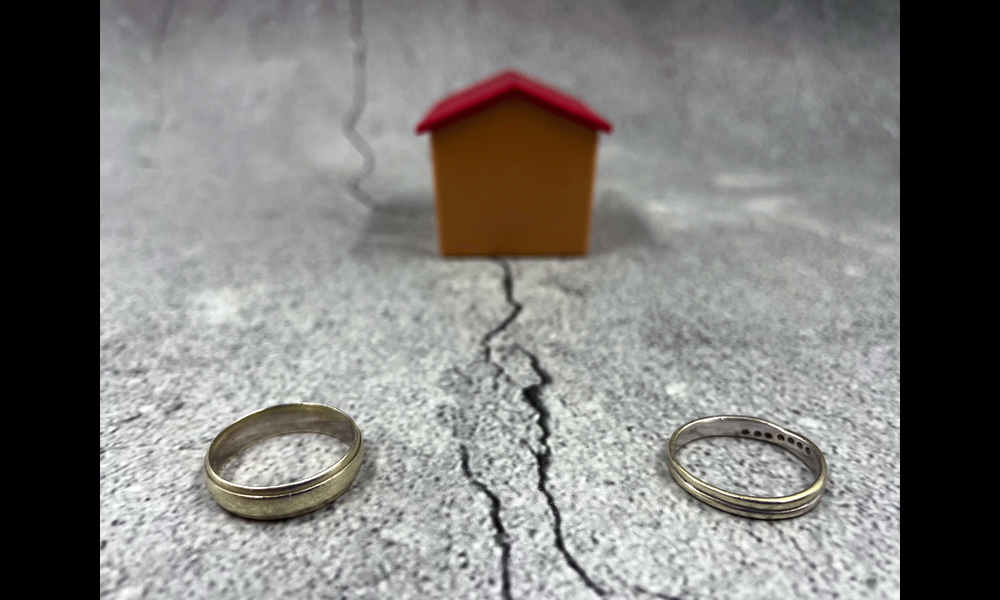 Divorce - Splitting the House | Cathrine Sæther