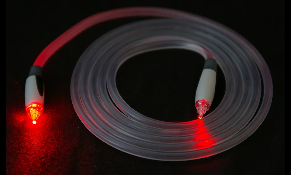 File:Fiber optic illuminated.jpg | Hustvedt on Wikimedia