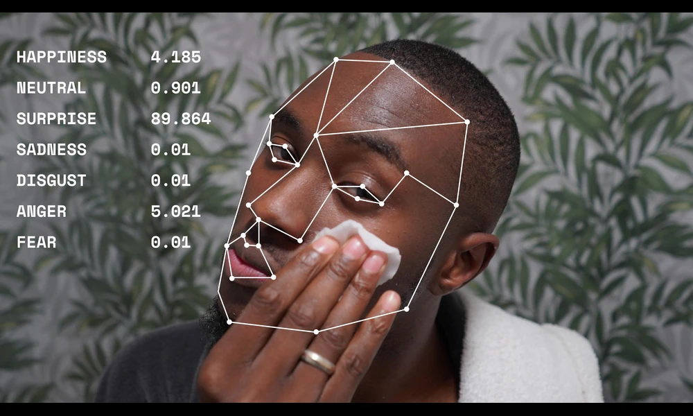 Your face is familiar but the eyes, the eyes give it all away 👀 | Dunk 🐝 on Flickr